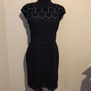 julia jordan Black & White Polka Dot Midi Sheath Dress
